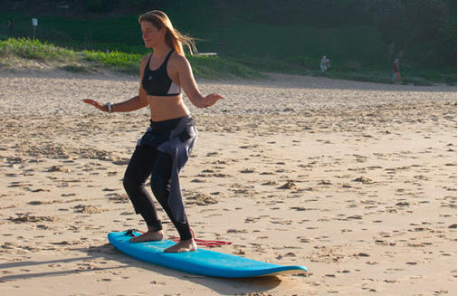 surf-school-skateboard-training-compare-surfing1